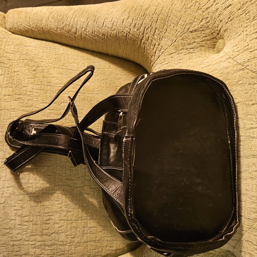 Genuine Leather backpack - Picture 4 of 4